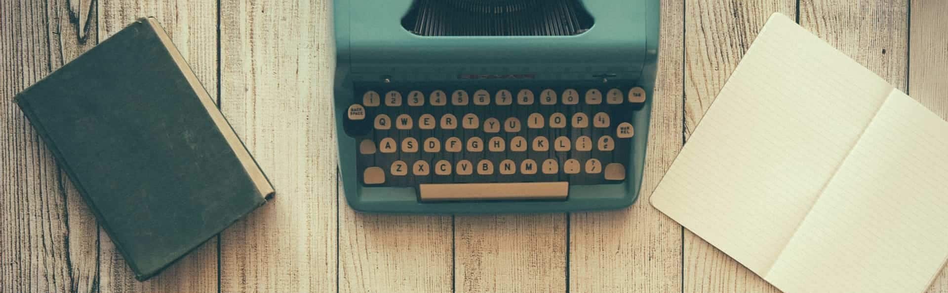 typewriter-801921_1920-min